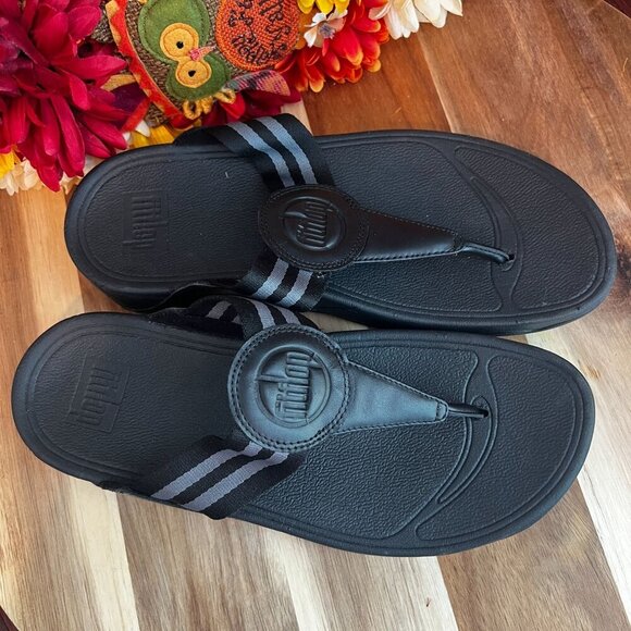 FitFlop Womens DX4090-045 Walkstar Toe-Post Strappy Sandals Sz 8US in Black - Picture 2 of 10